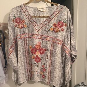Savanna Jane Gray Floral Embroidered Blouse